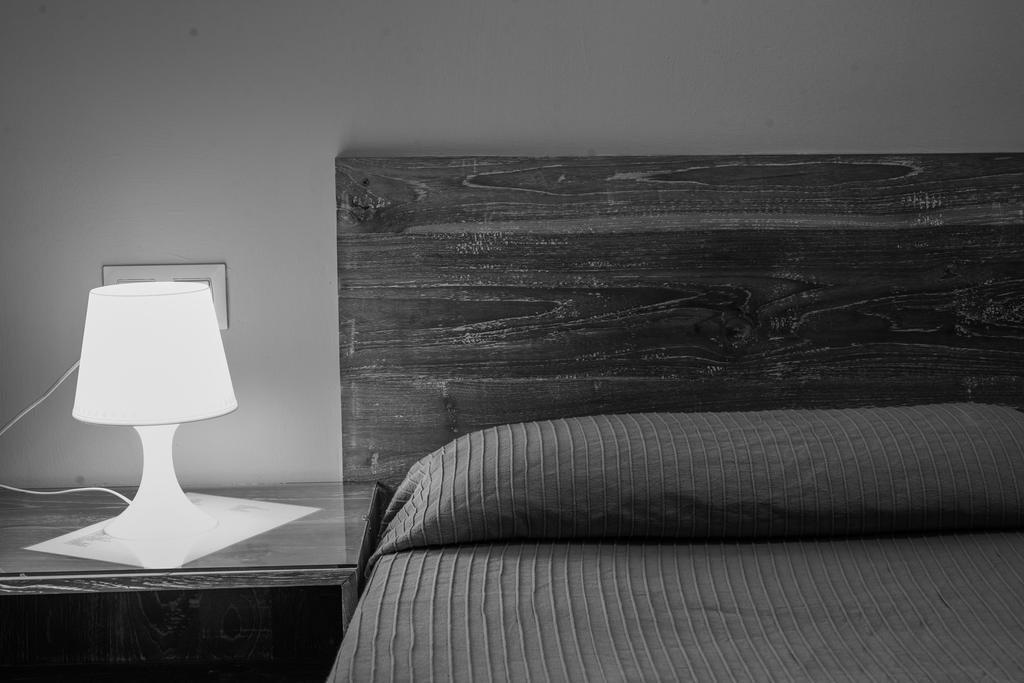 Hostal Ancora يوريت دي مار المظهر الخارجي الصورة