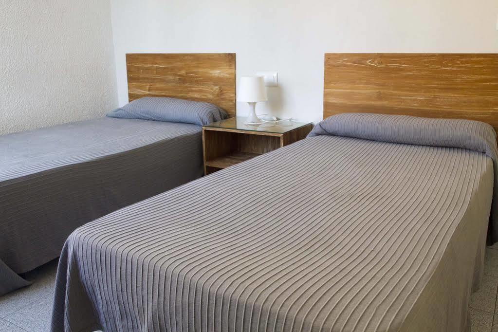 Hostal Ancora يوريت دي مار المظهر الخارجي الصورة